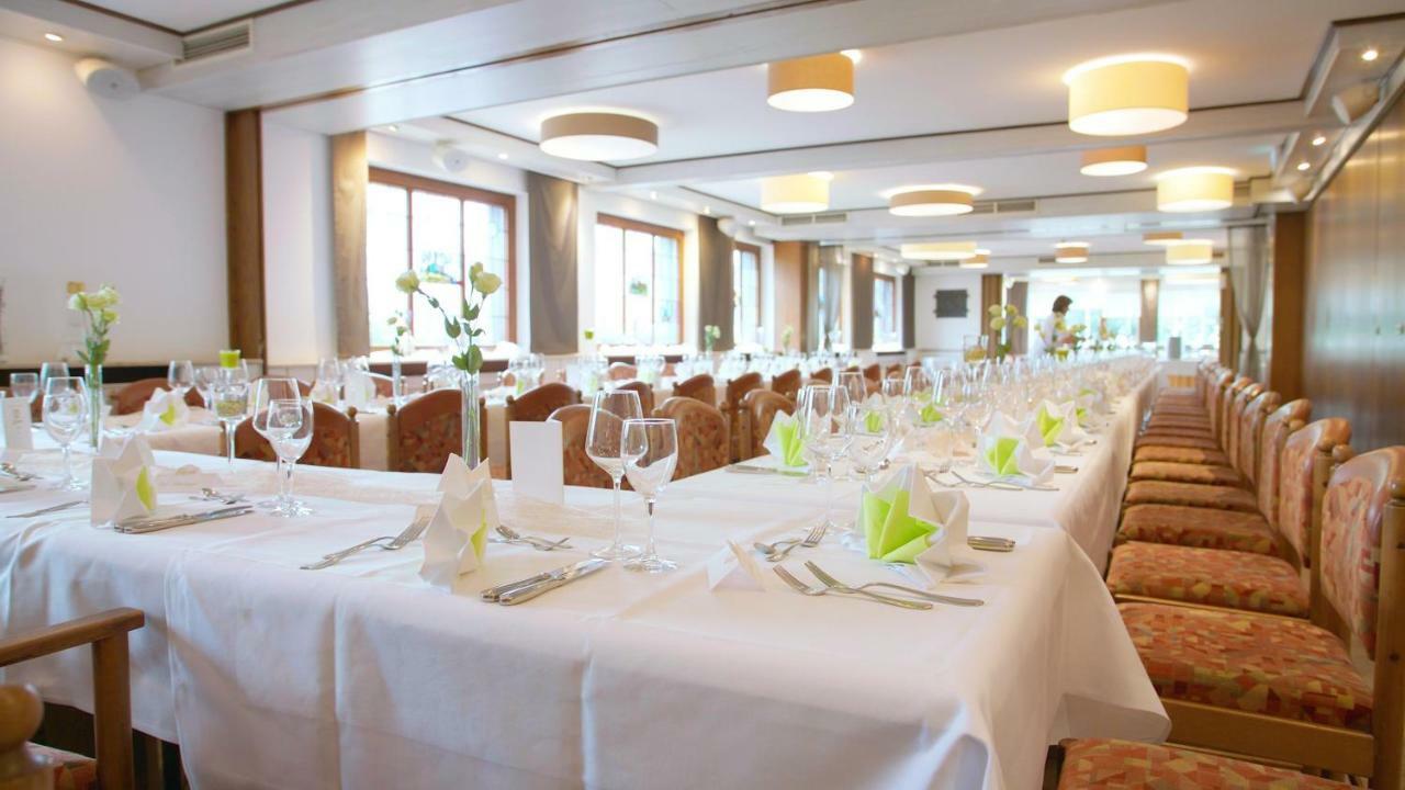 Hotel-Restaurant Und Gaestehaus Loewen Süßen Eksteriør bilde
